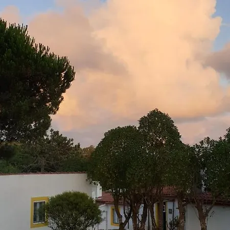 Sondela Self Catering * São Martinho do Porto