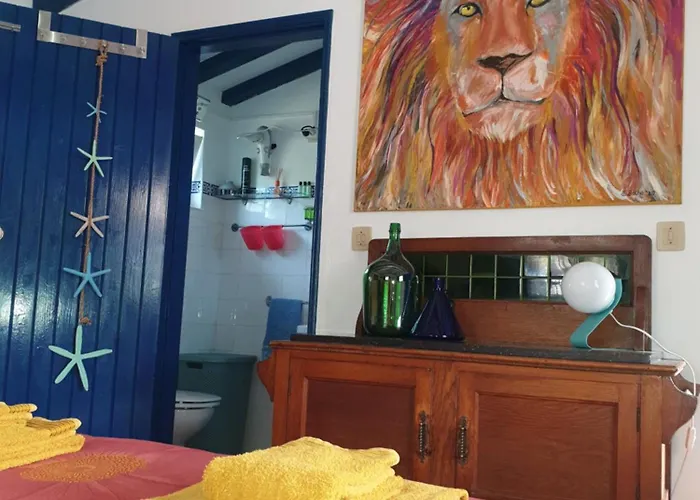 Sondela Self Catering בקתה *