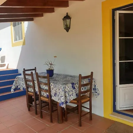 Sondela Self Catering Alpehytte São Martinho do Porto