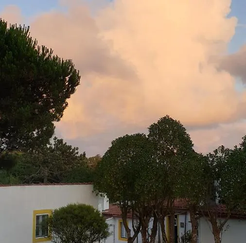 Sondela Self Catering * São Martinho do Porto